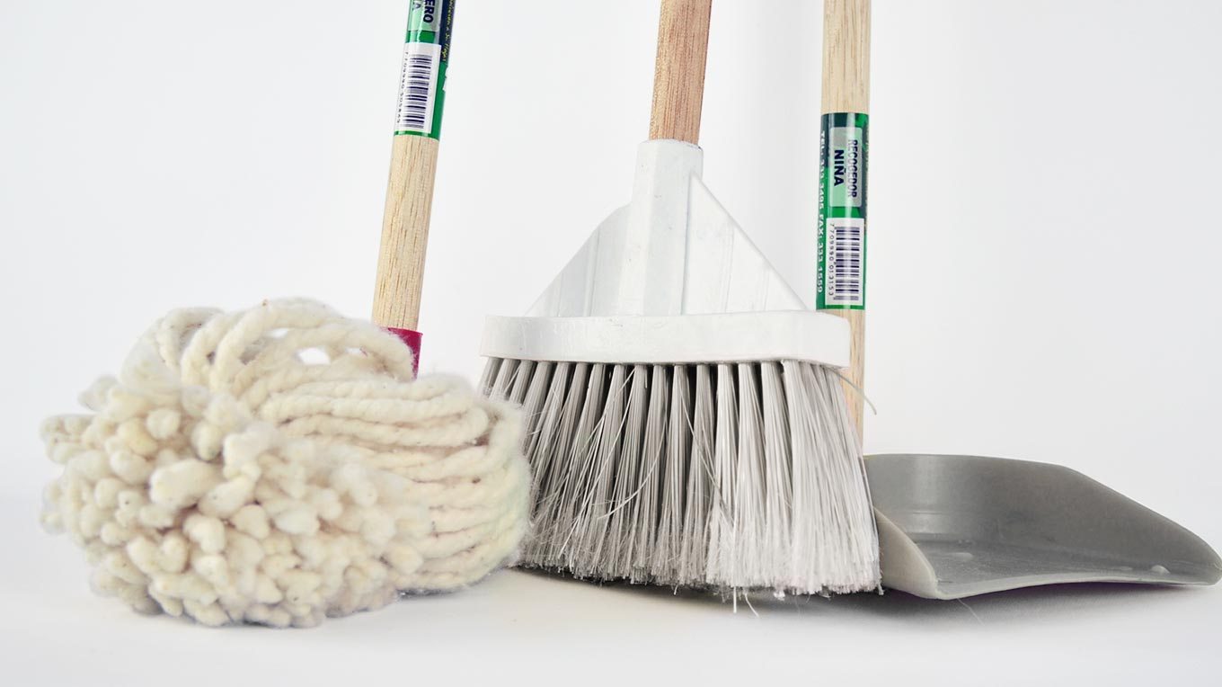 Picture of a mop, broom, and a dust pan